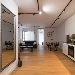 villa-wenecja-apartament-albero.poznan-hotels.com/