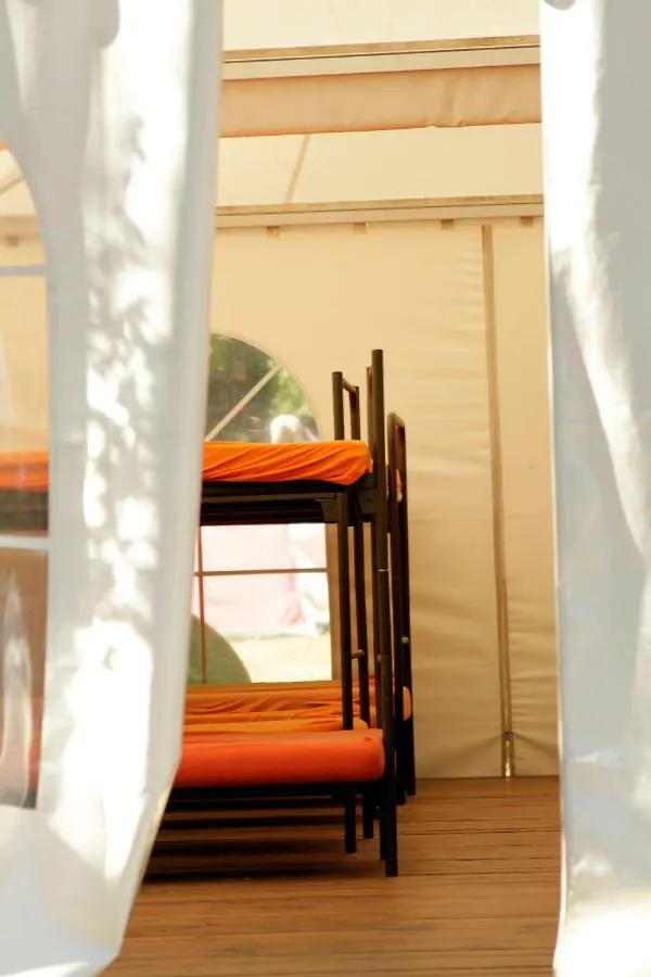 The Tent - Youth Only - Buchung Leider Nur Bis 30 Jahre Moeglich! Munich