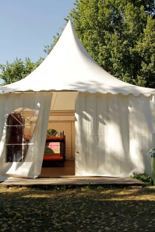 The Tent - Youth Only - Buchung Leider Nur Bis 30 Jahre Moeglich! Munich