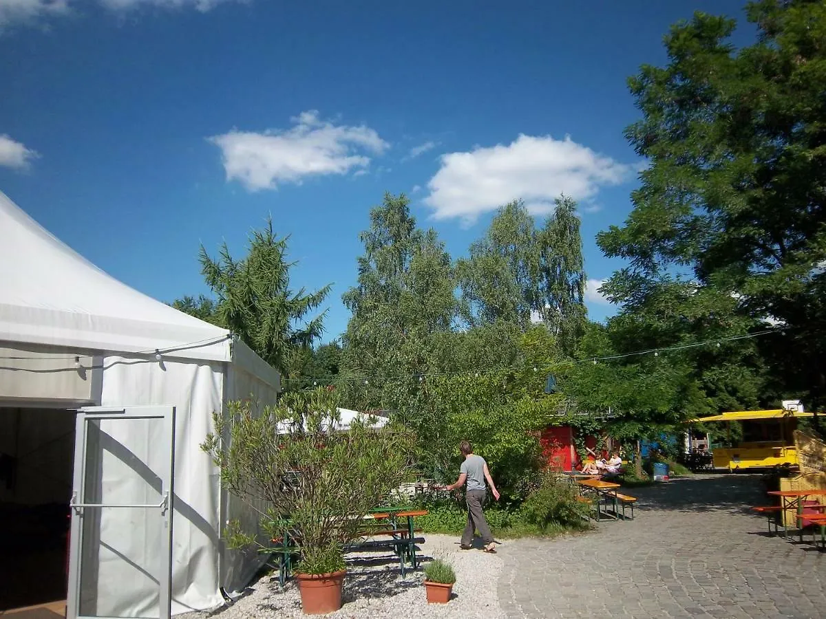 Vandrarhem The Tent - Youth Only - Buchung Leider Nur Bis 30 Jahre Moeglich! München