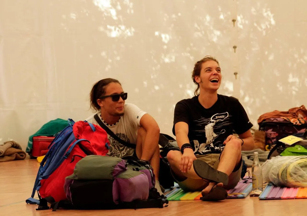 The Tent - Youth Only - Buchung Leider Nur Bis 30 Jahre Moeglich! München Vandrarhem